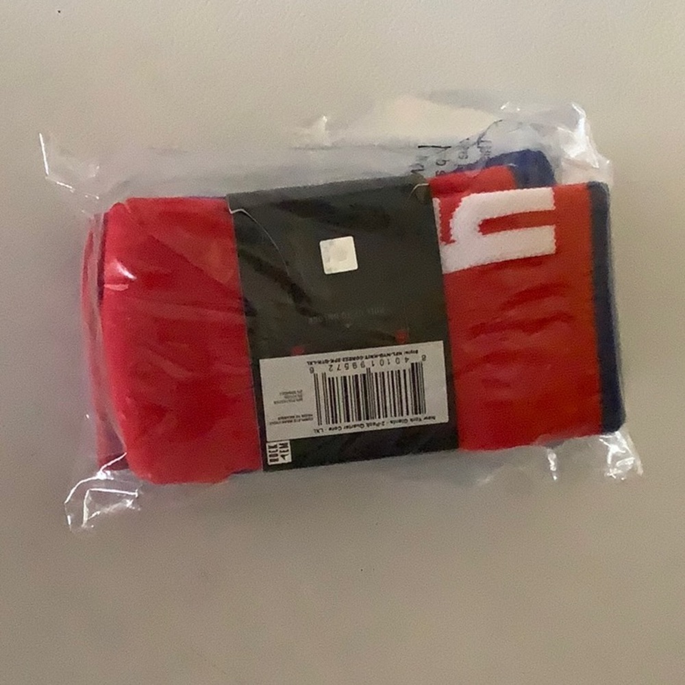 SOCKS - Picture 2 of 3